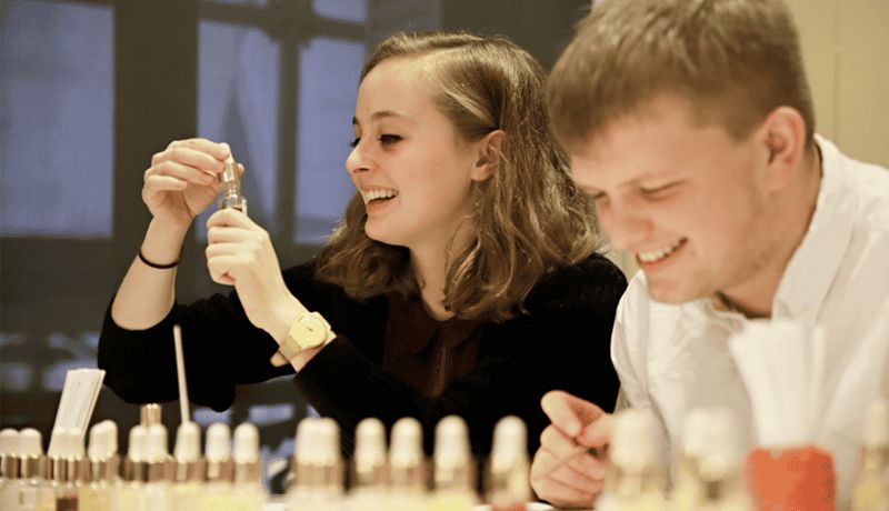 Paris : Créez votre signature Atelier Parfum