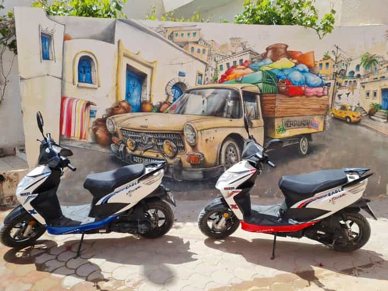 Visite Guidée en Scooter : Djerbahood & Houmt Souk