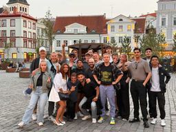 Tallinn : tournée des bars dans la vieille ville - shots, jeux, offres spéciales et discothèque