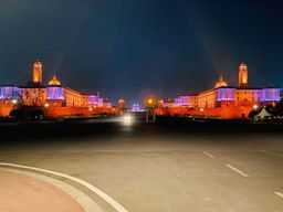 Delhi : visite en soirée et billet d'entrée pour Qutb Minar