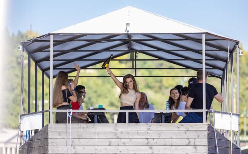 Prague : excursion privée en pédalo avec bière ou prosecco