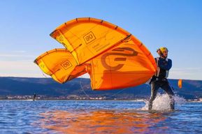 Montpellier : cours de kitesurf avec équipement