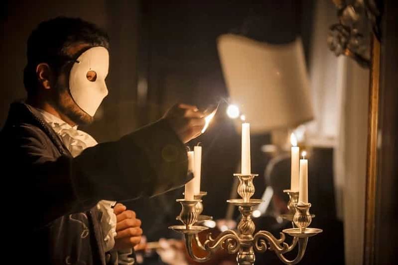 Venise : Opéra itinérant dans un palais historique sur le Grand Canal