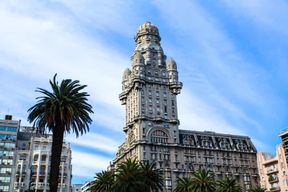 Montevideo : billet officiel pour le Palacio Salvo avec visite guidée