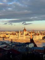 Visite à pied de Pest et croisière au coucher du soleil sur le Danube : explorez et naviguez !