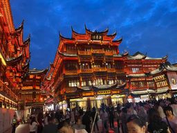 Old in Shanghai--Explorer le temple du Bouddha de Jade et le jardin de Yuyuan