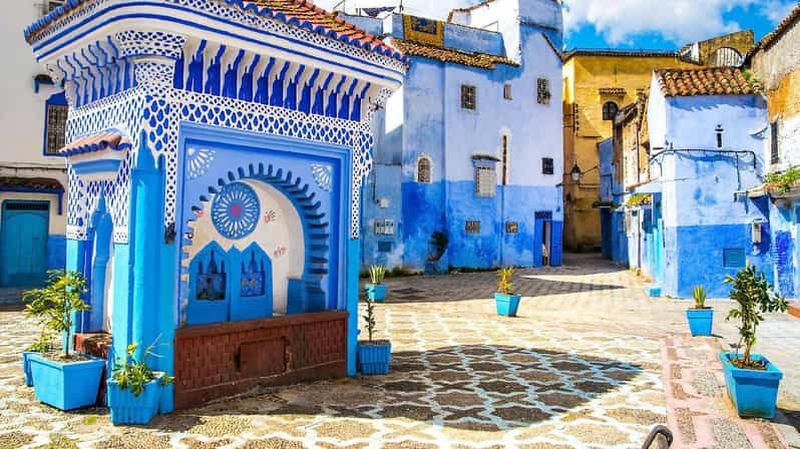 Les nuances de bleu : une promenade narrative à travers la médina de Chefchaouen