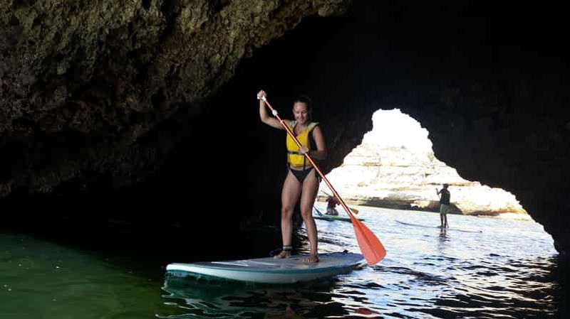 Aventure en stand up paddle entre falaises et grottes