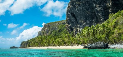 Samana : Fronton & Madame Beach tour Las Galeras