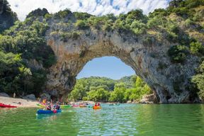 Descente Sportive des Gorges de l'Ardèche en Canoë Kayak : 6h00 - env. 32km