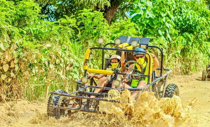 Punta cana : Aventure en buggy tout terrain avec baignade dans les grottes de cenote et plage