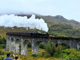 Au départ d'Édimbourg : Viaduc de Glenfinnan, Glencoe et Highlands