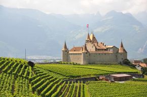 Voyage privé : Interlaken> Château d'Aigle, vignobles et Montreux