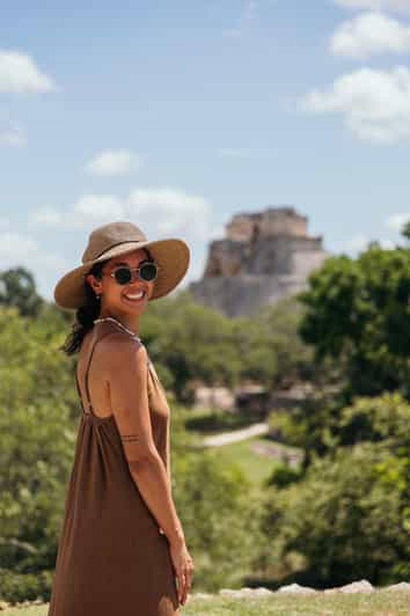 Depuis Mérida : visite guidée d'Uxmal et des incroyables cénotes avec déjeuner