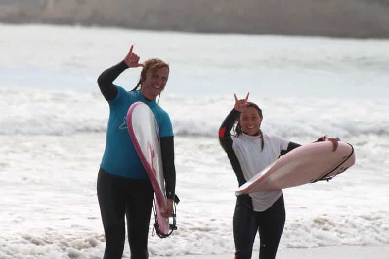 Matosinhos : cours de surf avec équipement