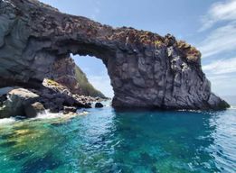 Depuis Lipari : excursion en bateau à Barca Salina et Lipari (7h) PETIT GROUPE