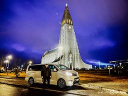 De Reykjavik au Blue Lagoon jusqu'à l'aéroport de Keflavik avec attente
