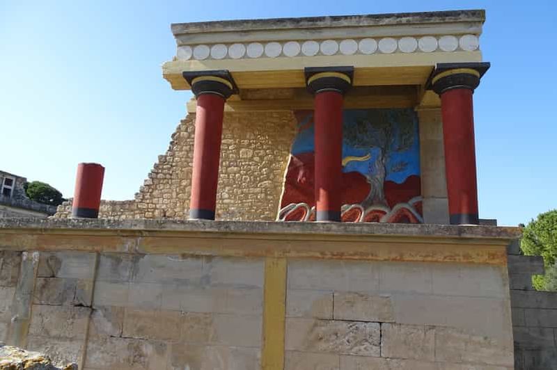 Crète : visite privée du palais de Knossos, de la grotte de Zeus et du moulin à huile