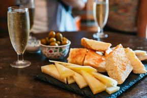 Barcelone : dégustation de tapas et de pintxos avec crème catalane