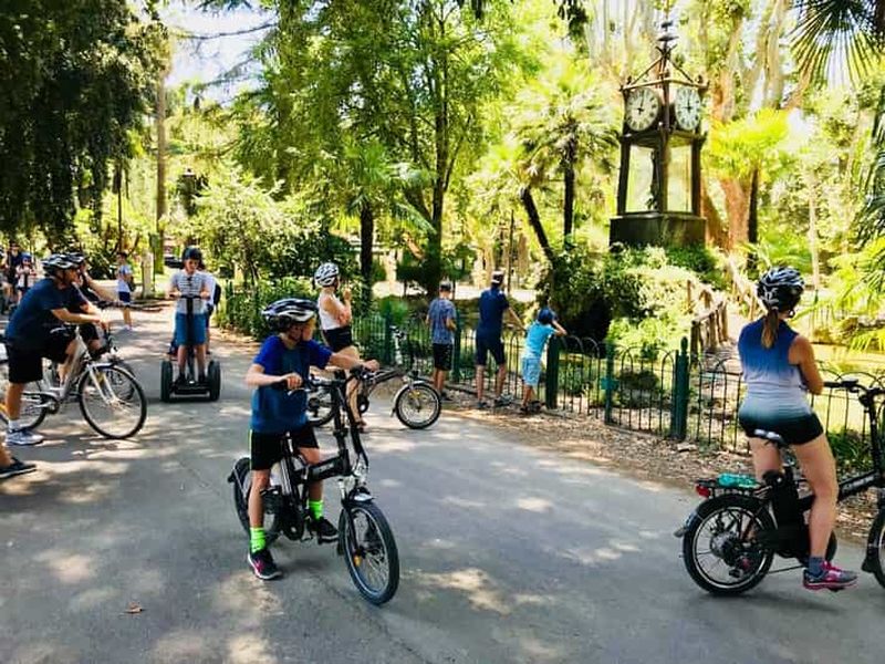 Rome : Expérience en Vélo Électrique à la Découverte de la Rome Cachée avec Street Food