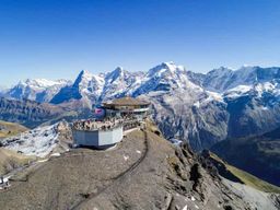 Téléphérique aller-retour au Schilthorn : Piz Gloria & Spy World