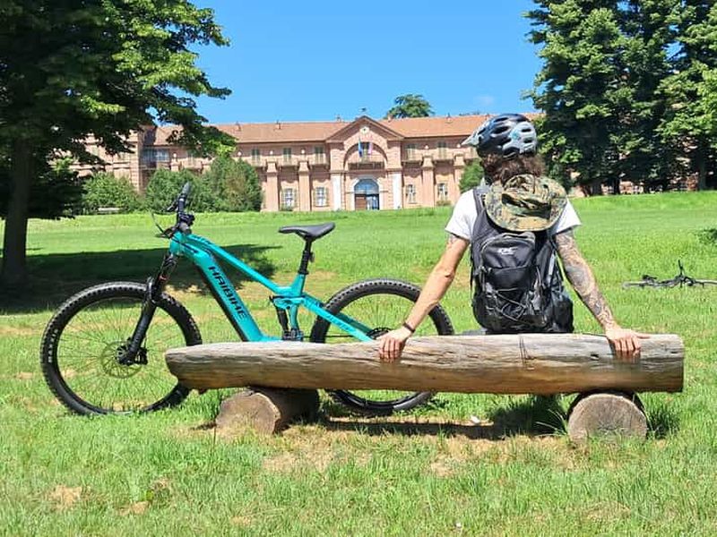 Turin : visite en e-bike, Reggia di Venaria, jardins royaux, château