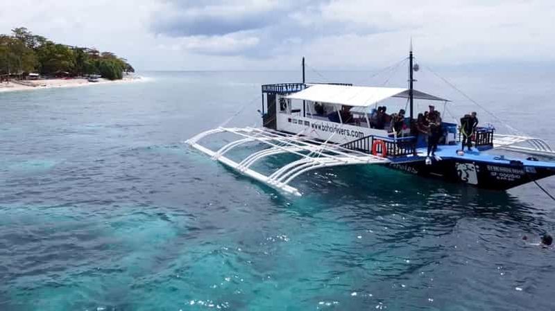 Bohol : Observation des dauphins et plongée en apnée sur l'île de Balicasag