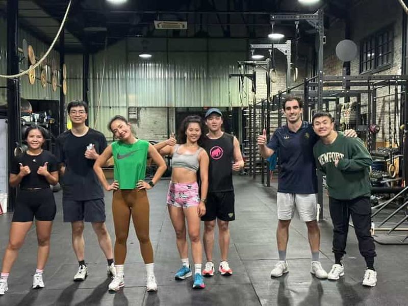 Visite culturelle et fitness à Shanghai avec salle de sport et temple du Bouddha de Jade