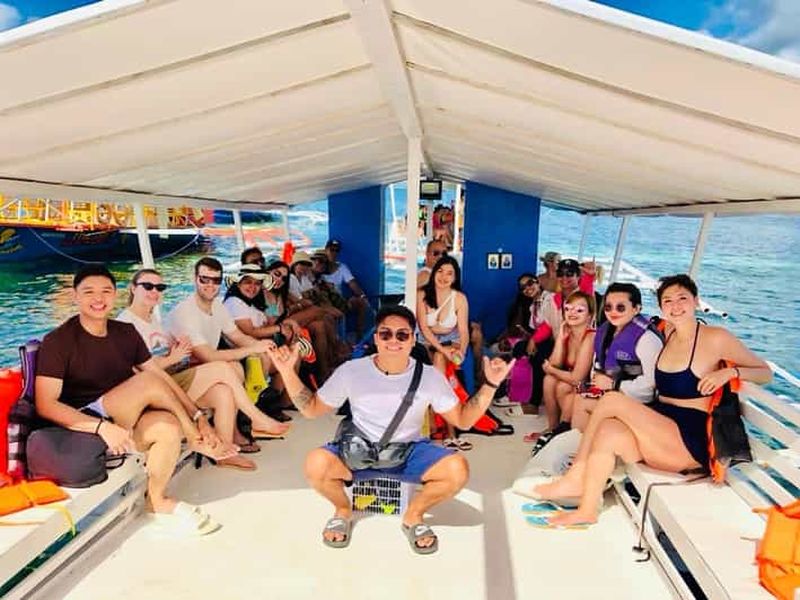 Tour des trois îles : L'île Naked, l'île Daku et l'île Guyman