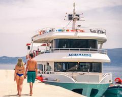 Depuis Vlora : croisière quotidienne à Sazan, Karaburun et la grotte de Haxhi Ali