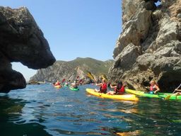 Lisbonne : Expérience de découverte du kayak à Sesimbra