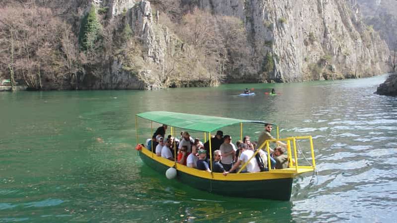 Skopje : canyon de Matka, croix du millénaire et visite du village