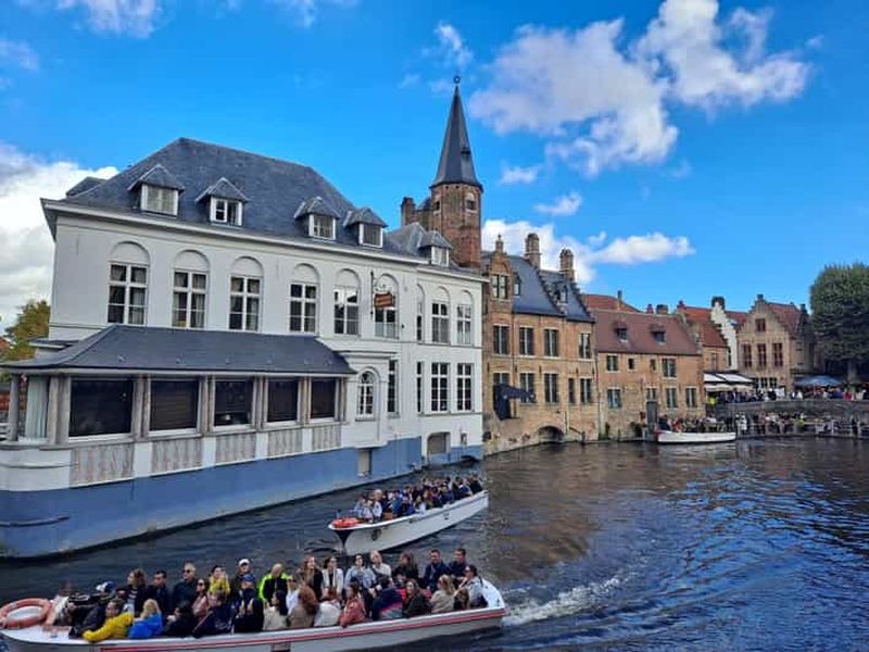 Bruges : visite guidée privée à pied avec croisière sur les canaux