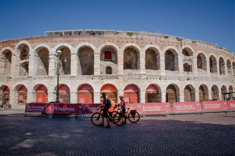 Visite de Vérone en vélo électrique : centre-ville et vues panoramiques
