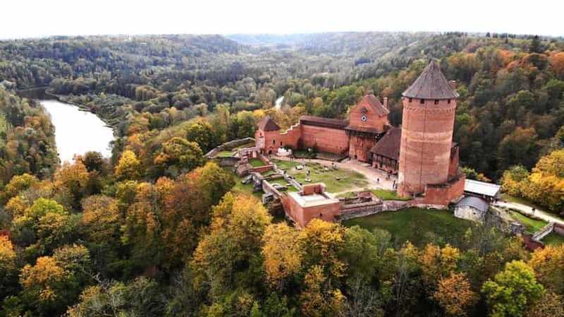 Au départ de Riga : excursion privée d'une journée à Cesis, Sigulda et les châteaux de Turaida
