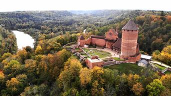 Au départ de Riga : excursion privée d'une journée à Cesis, Sigulda et les châteaux de Turaida