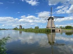 Amsterdam : Kinderdijk, Euromast, Delft et Den Haag (visite d'une journée)