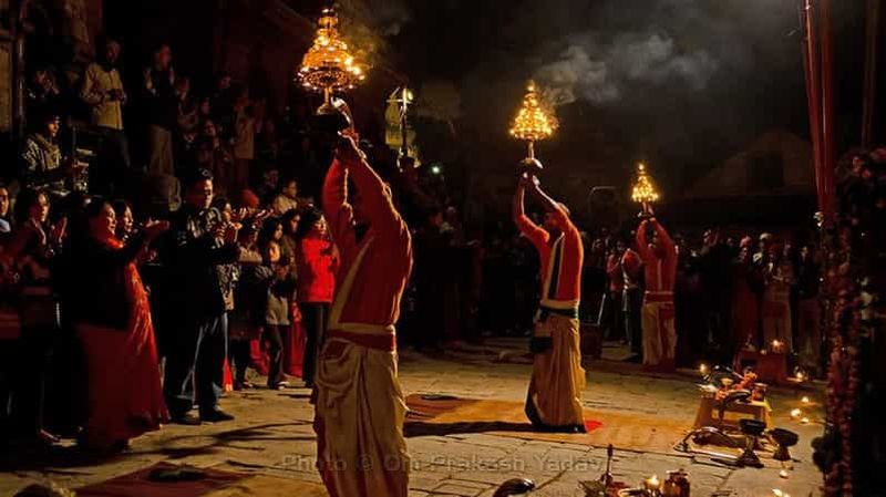 Katmandou : Visite nocturne du temple de Pashupatinath (Aarti)