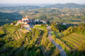 Ljubljana : visite du Karst et de Goriška Brda avec déjeuner et dégustations