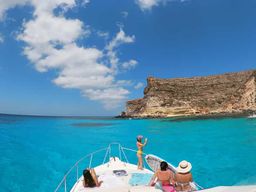 Lampedusa : Tour en bateau avec déjeuner Sapore di Mare