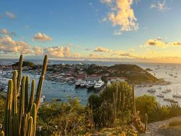Stockholm : histoires en bord de mer et fika – Visite guidée de Skeppsholmen