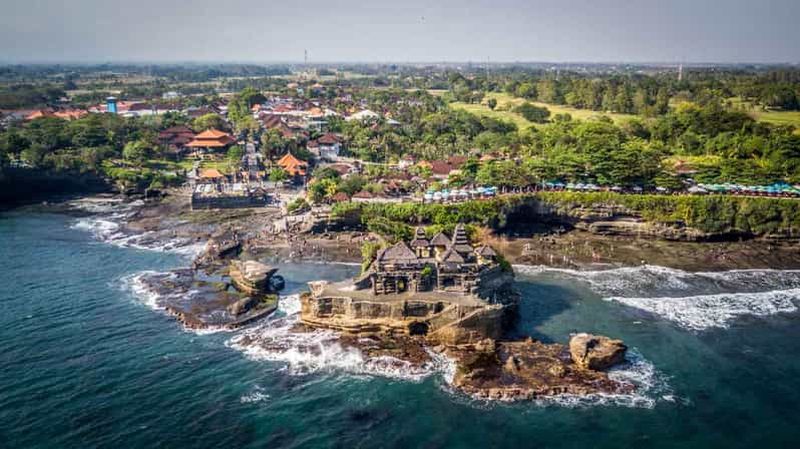 Bali : Tanah Lot, site inscrit au patrimoine mondial de l'UNESCO, visite d'une jounée
