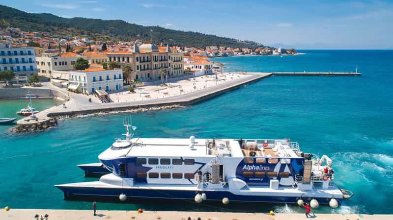 Trajet en ferry entre Athènes et l'île de Spetses
