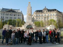 Visite à pied sur le thème du communisme