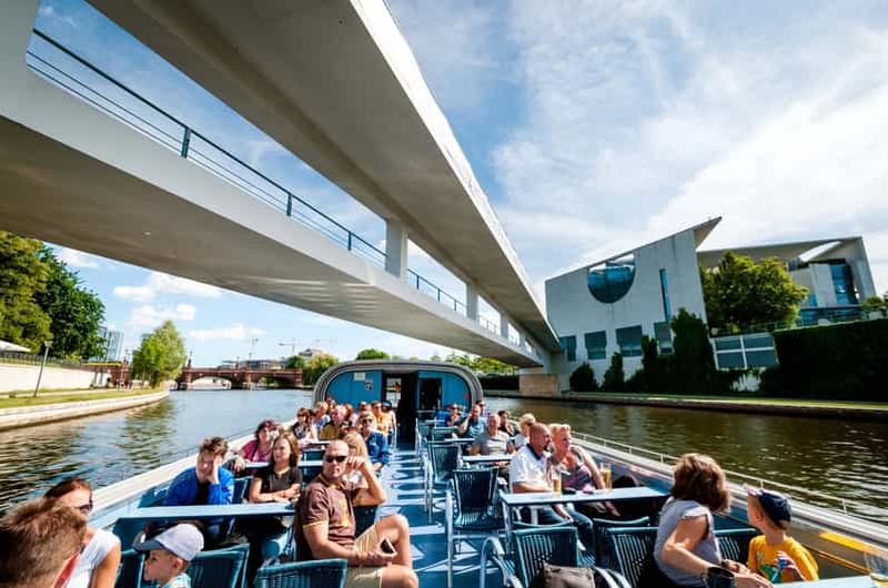 Berlin : 3,25 heures de tour en bateau sur la Spree et le Landwehrkanal