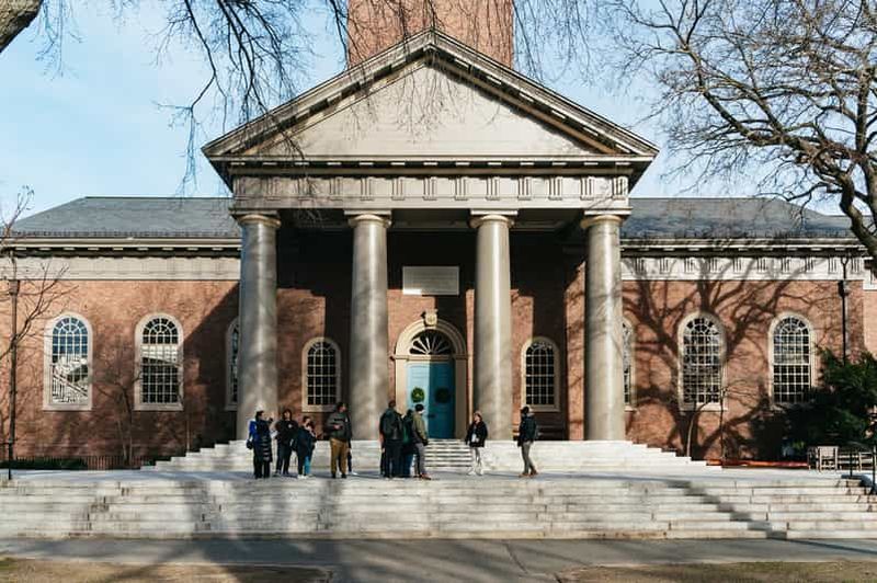 Cambridge : visite guidée à pied de l'université de Harvard par des étudiants