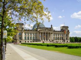 Berlin : visite du Reichstag, de la salle plénière, de la coupole et du gouvernement