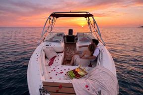 L'expérience romantique parfaite en bateau à Puerto Banús