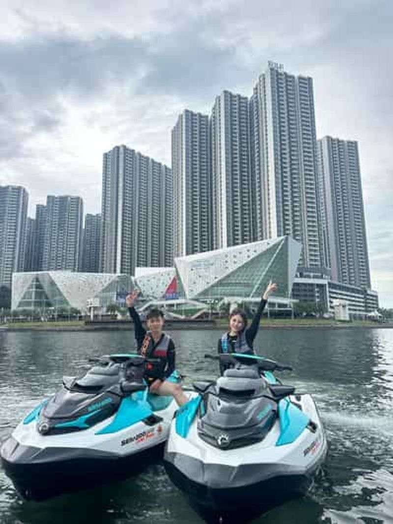 Johor Bahru : Seadoo JetSki 30mins Self Ride Tour(Single)