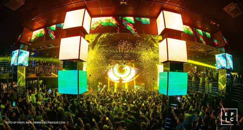 La meilleure fête de Prague au meilleur club moderne EPIC